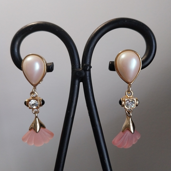 Richelueu Gold and Pink Drop Clips - Picture 6 of 10